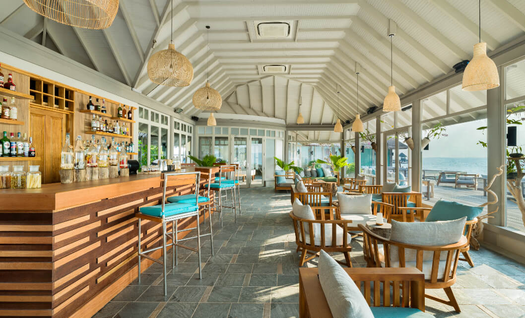 JA_Manafaru_Dining_Veli_Bar_01_2024.jpg