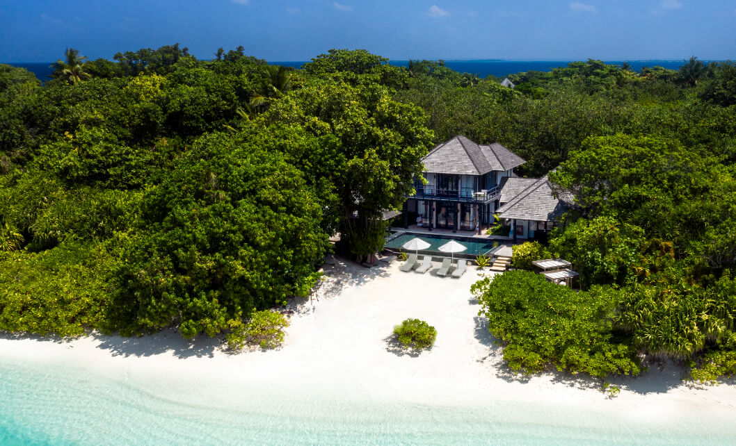 3. Beach Residence.jpg