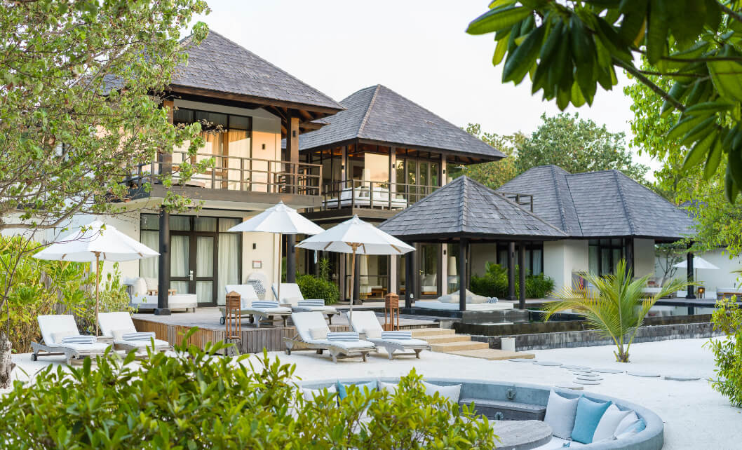 JA_Manafaru_Accommodation_Island_Residence_3BR_Outdoor_01_2024.jpg