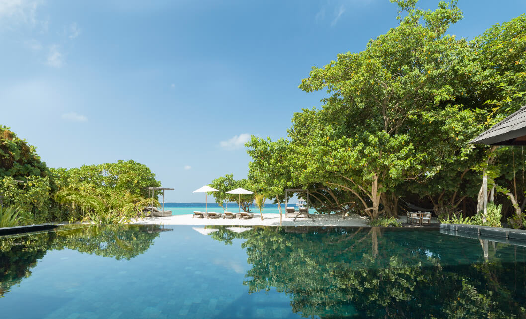 JA_Manafaru_Accomodation_Beach_Residence_Outdoor_Pool_2024.jpg