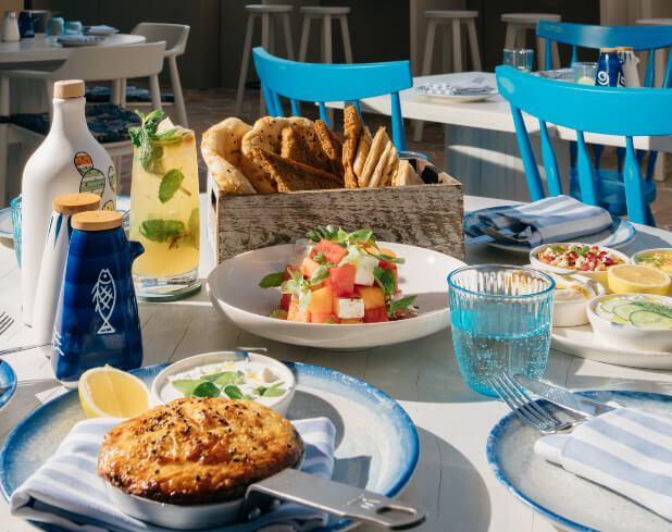 OIA Greek Restaurant - 8.png