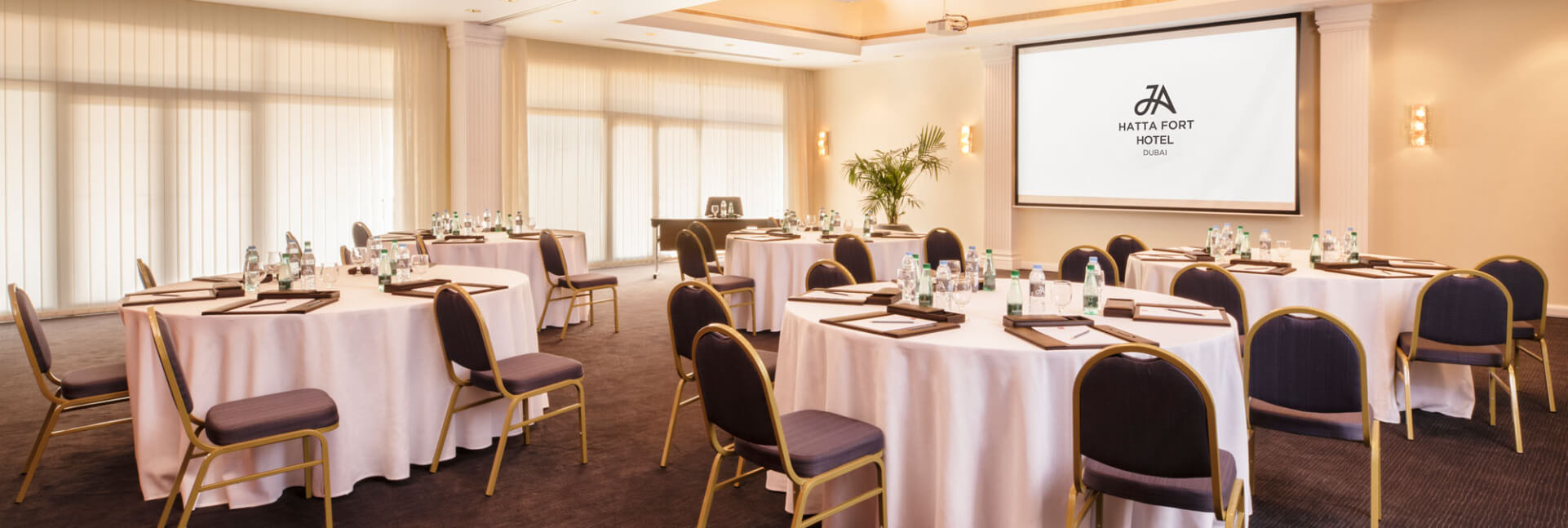 JA Hatta Fort Hotel - Meeting.5.jpg