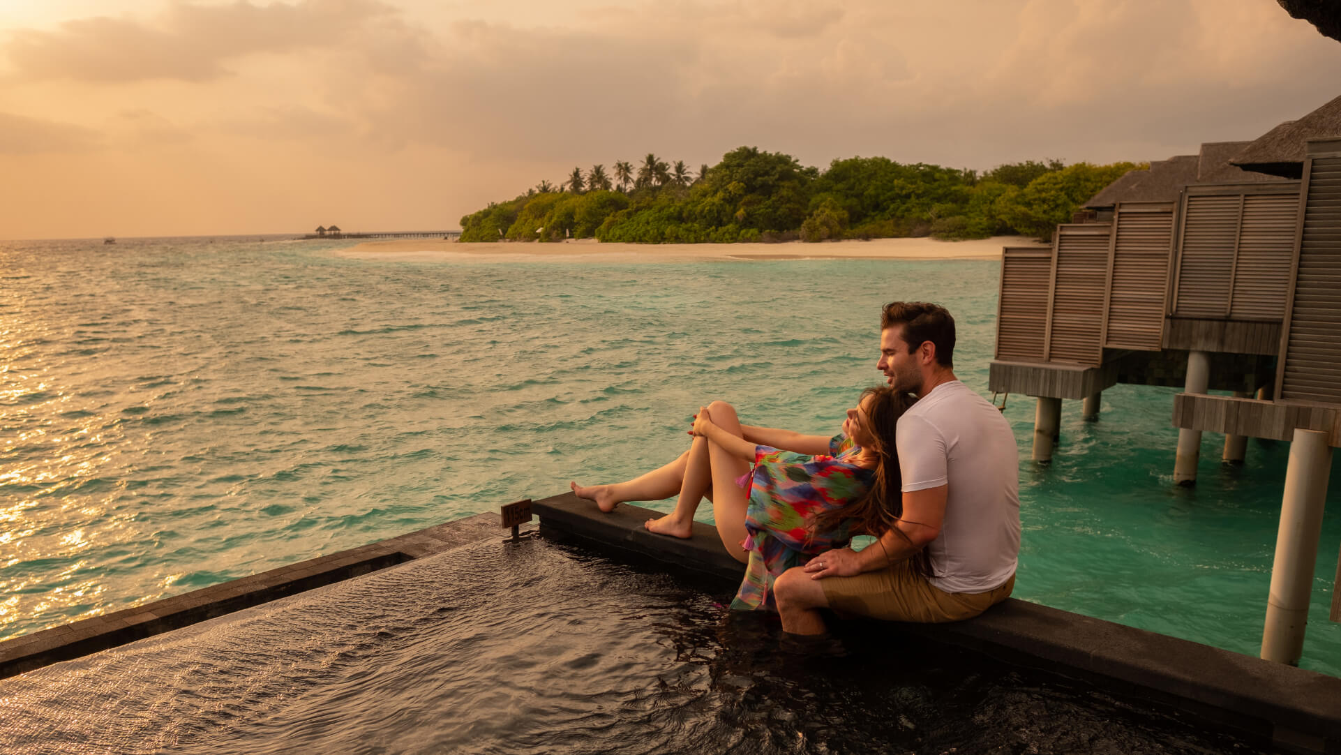 JAManafaru-SunsetWaterVilla4JPG