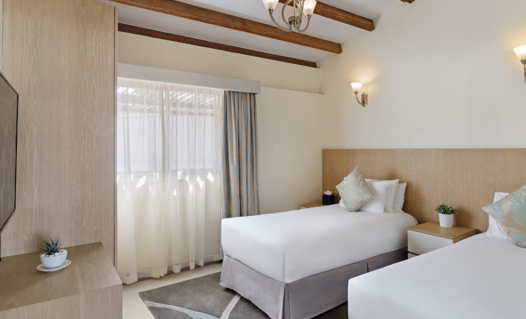 ja-hatta-fort-hotel-twin-bedroom