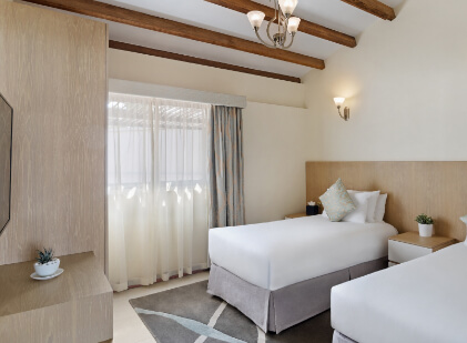 ja-hatta-fort-hotel-twin-bedroom