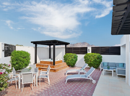 ja-hatta-fort-hotel-villa-garden