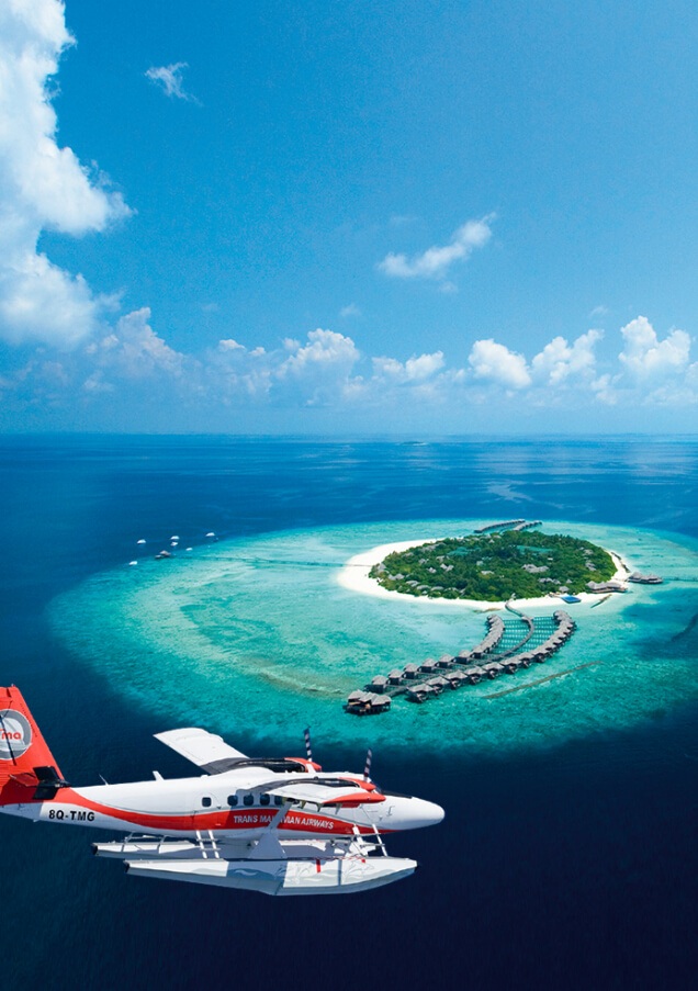 طائرةمائيةتحلقفيمنتجعبجزرالمالديف
