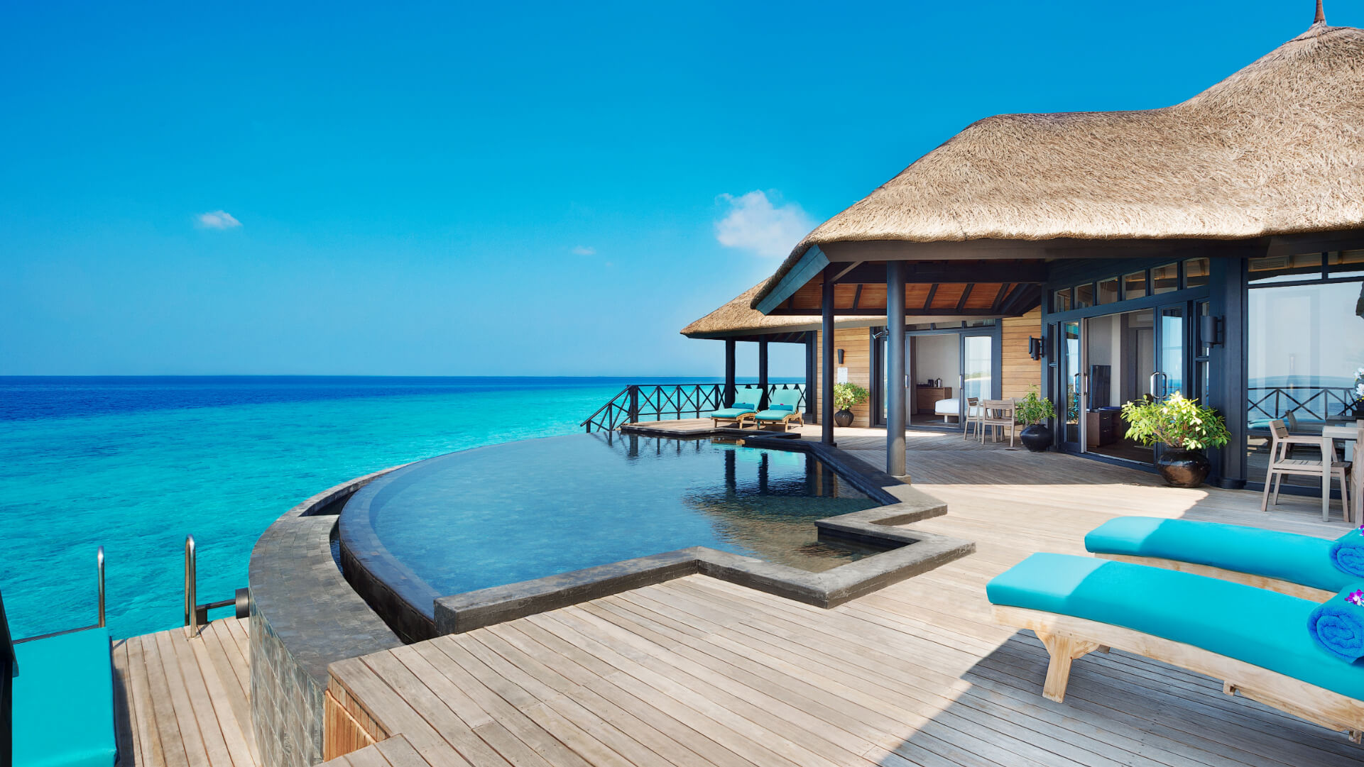 jamanafaru-Grandwater-2BRSuitesjpg