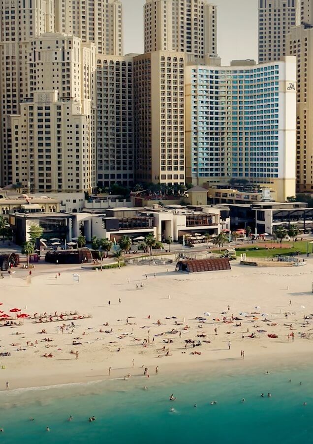 إطلالةأفقدبيوشاطئها