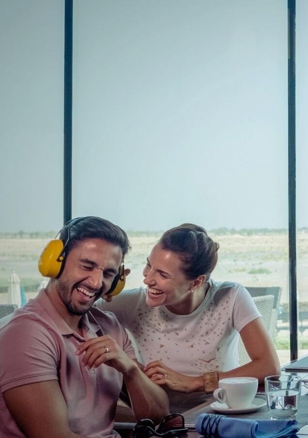 زوجانفيمطعمناديالرماية