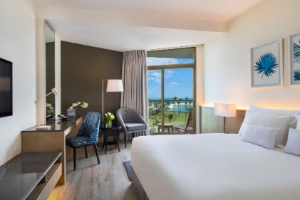 JABeachHotelNewBedroom2019jpg