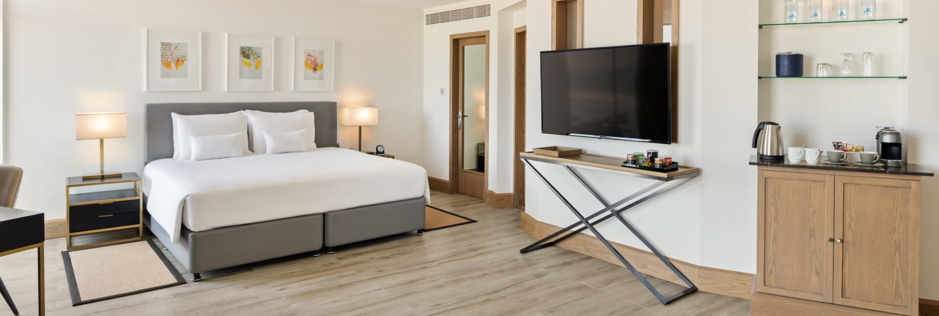 Junior Suite - JA Beach Hotel (3).jpg