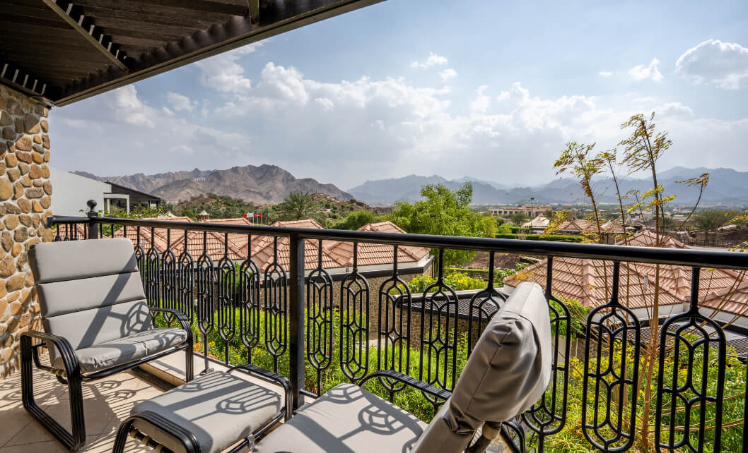 B.Deluxe Mountain View Room.jpg