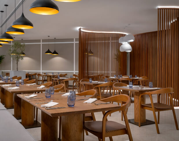 Aqua Restaurant & Bar -1.jpg