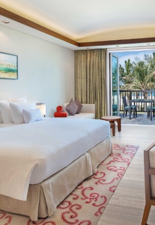 ja-palm-tree-court-room